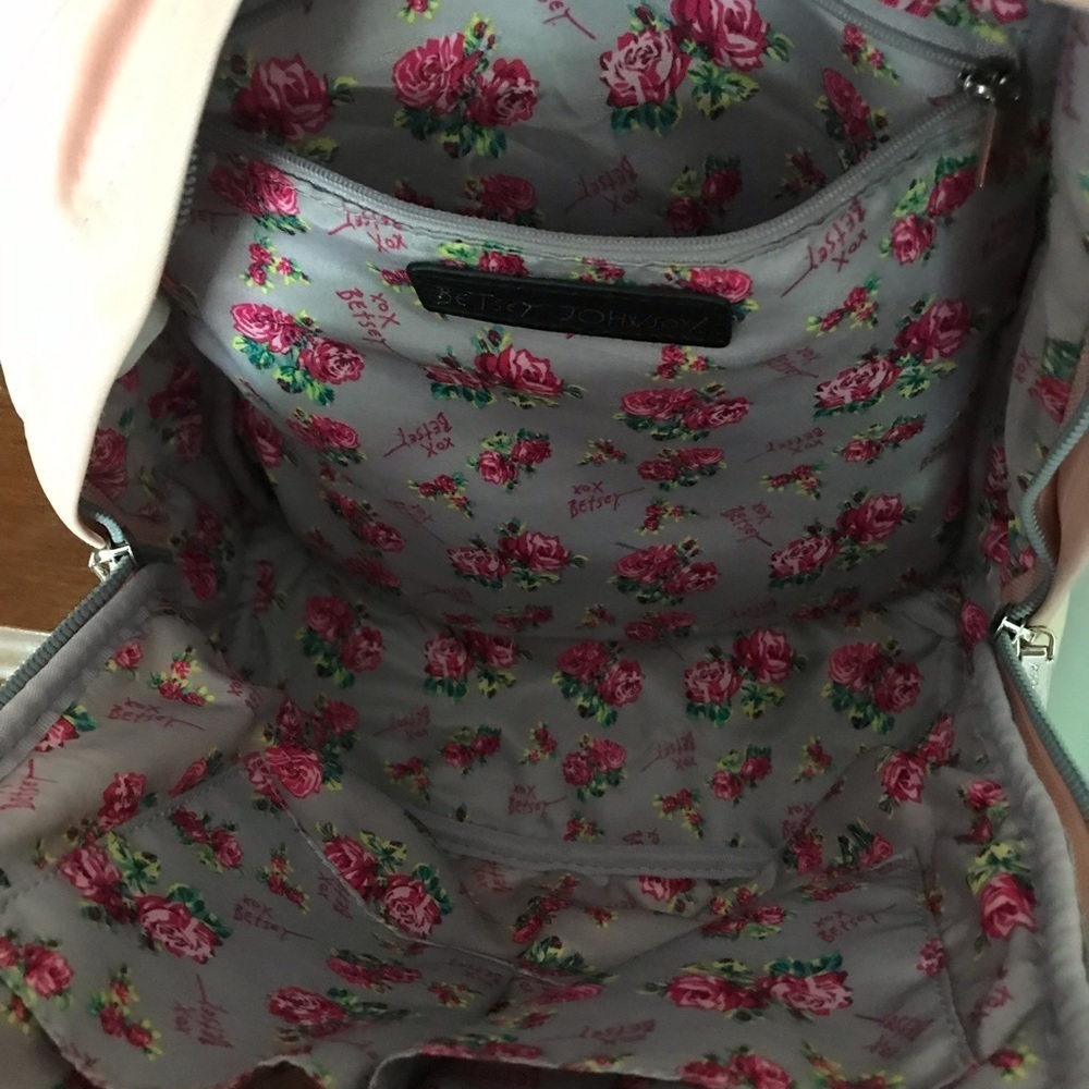 💋Betsy Johnson Pink Bow Backpack‼️FINAL SALE - Picture 4 of 10